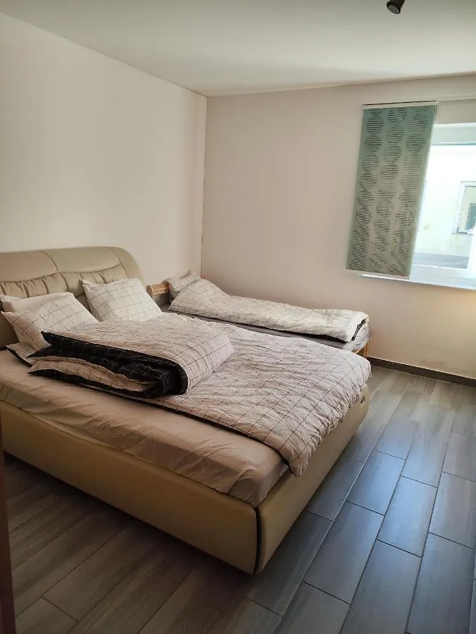Erdgeschoss Wohnung Nahe Flughafen Vienna 0*,