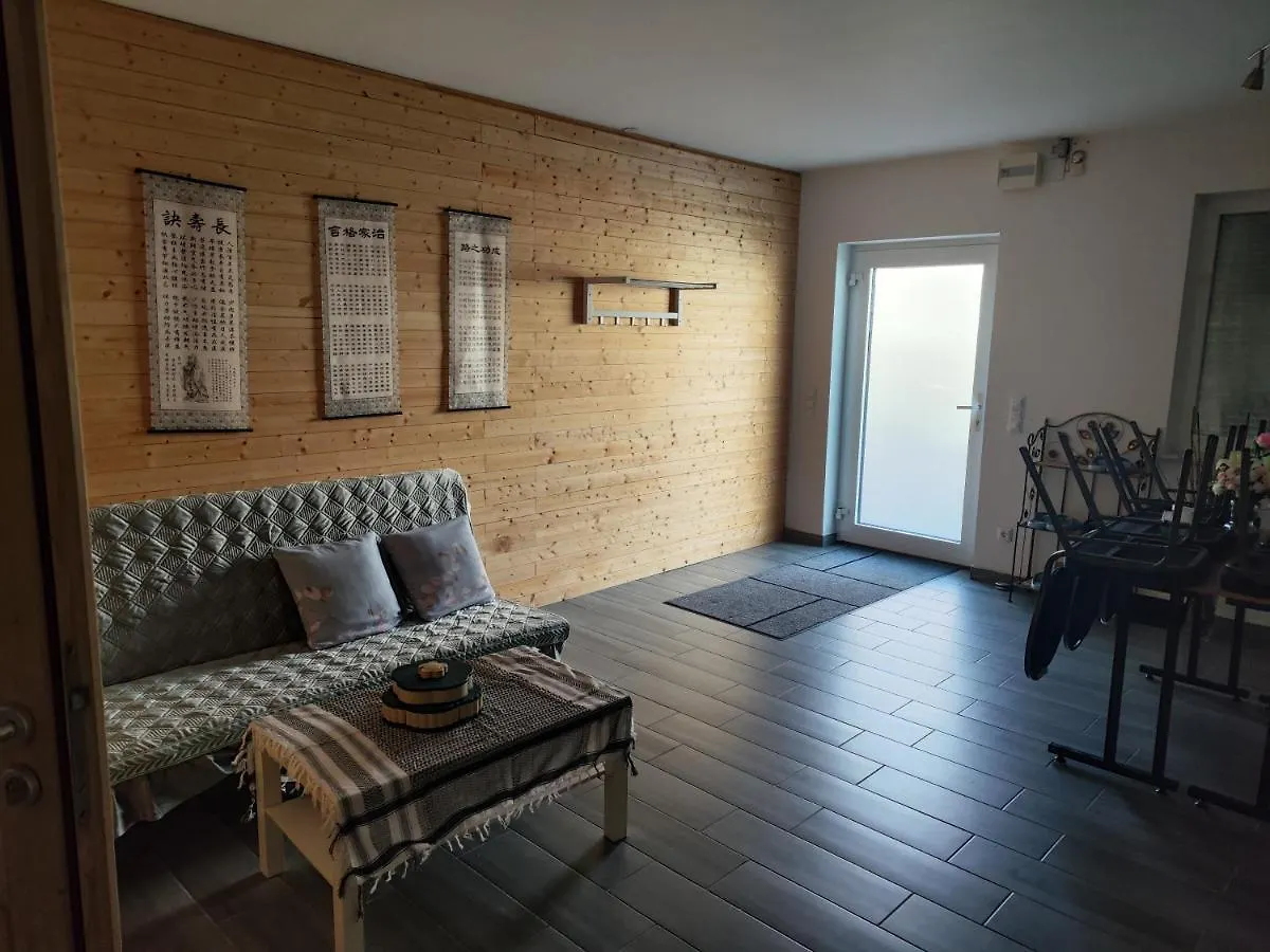 Erdgeschoss Wohnung Nahe Flughafen Vienna 0*,  Austria
